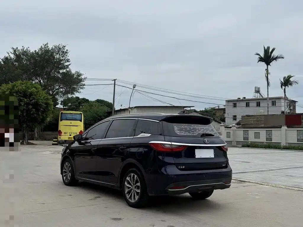 Song MAX 2019 1.5T Automatic Intelligent Connected Ruiyi 7-seater National V Emission Standard — миниатюра 6