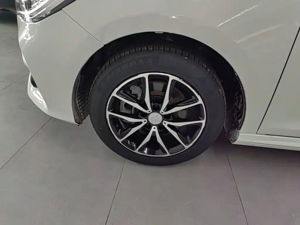 Song MAX 2017 1.5T Automatic Intelligent Luxury 7-Seater — миниатюра 23