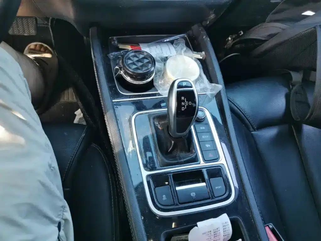 Song MAX 2019 1.5T Automatic Intelligent Connected Ruiyi 6-seater National V Emission Standard — миниатюра 14