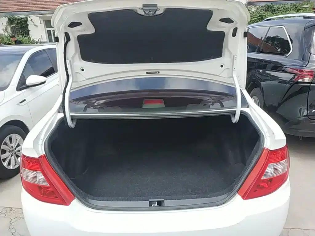BYD F3 2018 1.5L Manual Fashion Edition — миниатюра 19