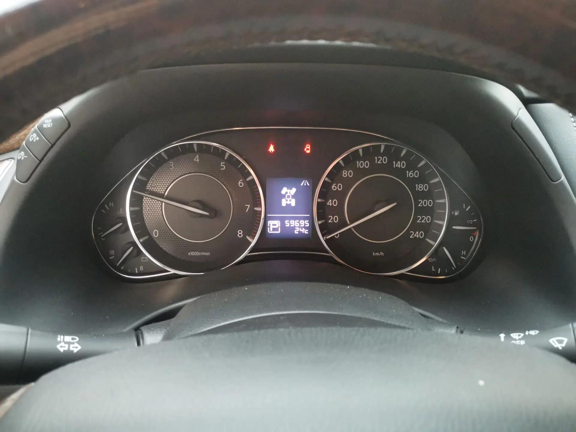 Nissan Patrol Patrol 4.0 Automatic Four-Wheel Drive — миниатюра 11