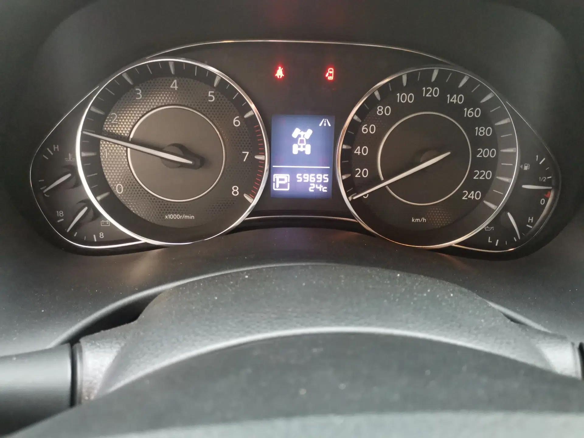 Nissan Patrol Patrol 4.0 Automatic Four-Wheel Drive — миниатюра 12
