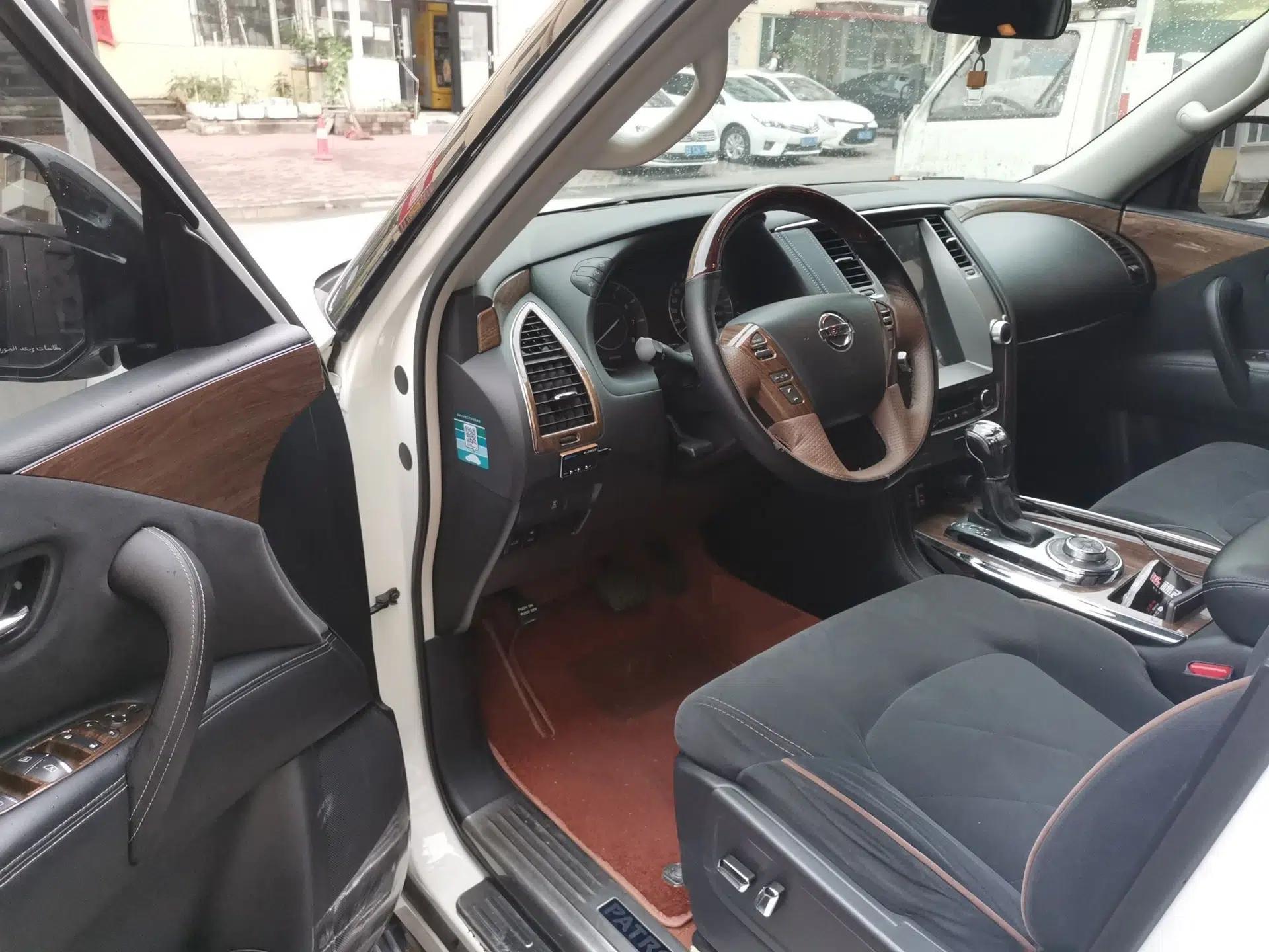 Nissan Patrol Patrol 4.0 Automatic Four-Wheel Drive — миниатюра 16