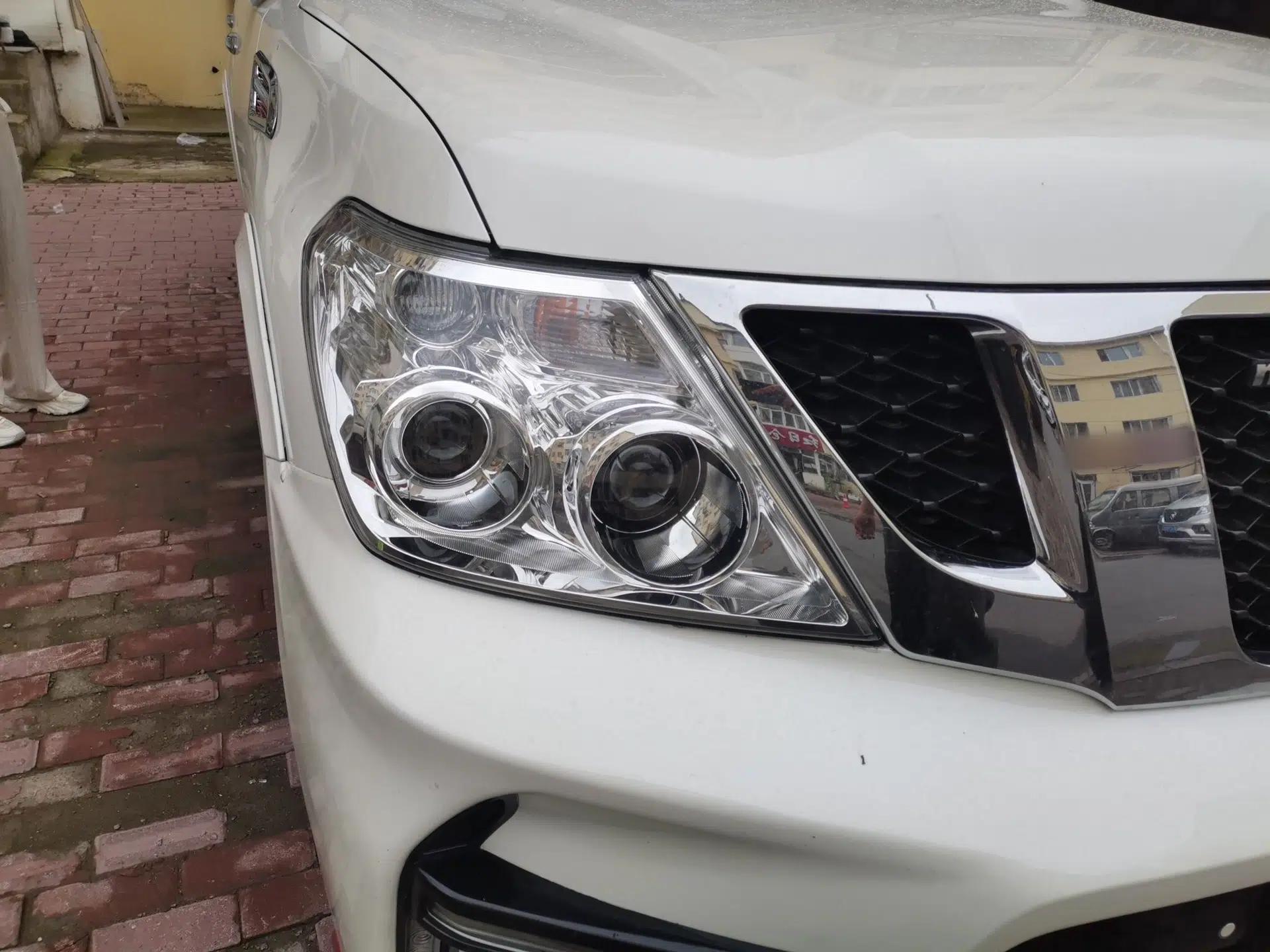 Nissan Patrol Patrol 4.0 Automatic Four-Wheel Drive — миниатюра 7
