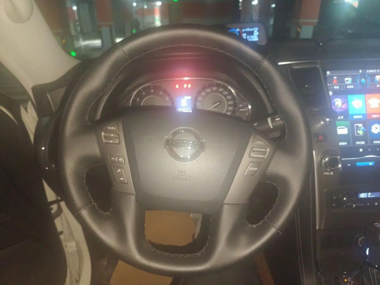 Nissan Patrol 2017 Nissan Patrol 4.0-liter gasoline, automatic transmission, seven seats — миниатюра 10
