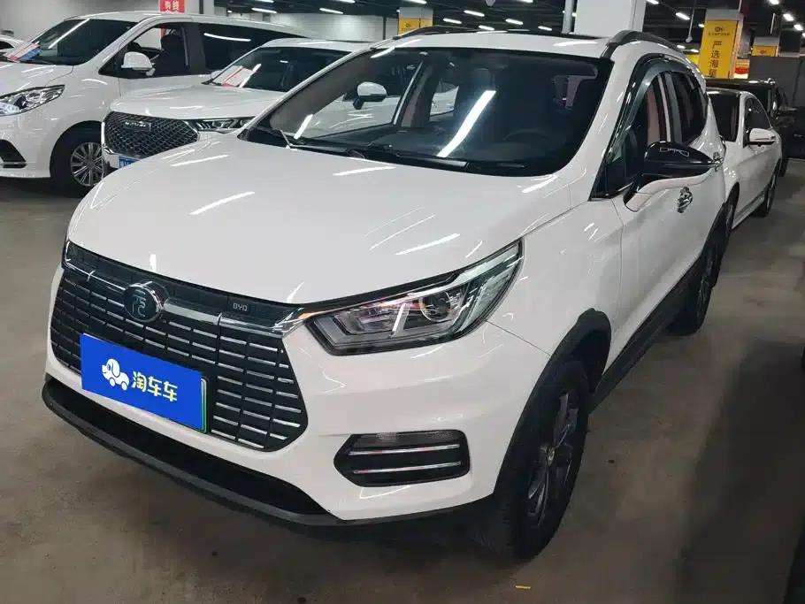 Yuan New Energy 2018 EV360 Smart Connected Cool Edition — миниатюра 1