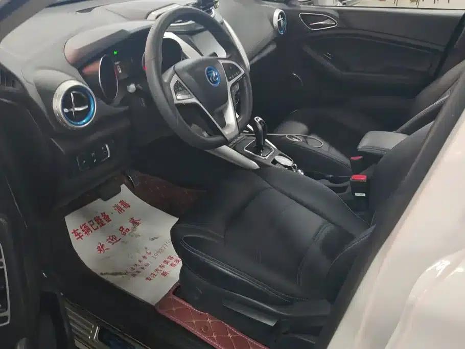 Yuan New Energy 2018 EV360 Smart Connected Cool Edition — миниатюра 9