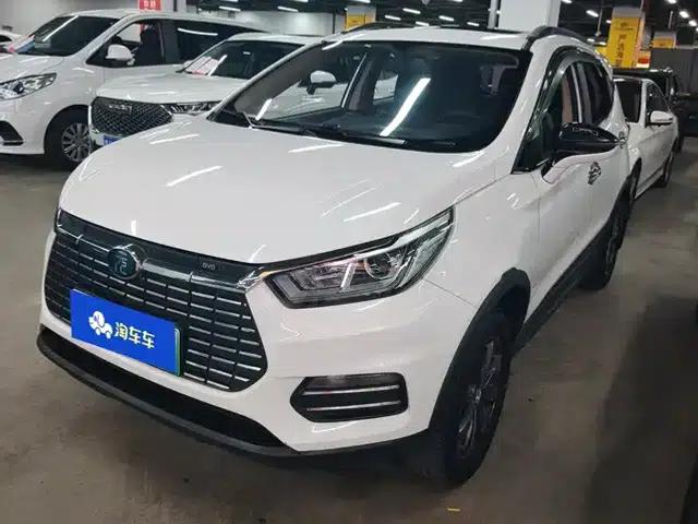 Yuan New Energy 2018 EV360 Smart Connected Cool Edition
