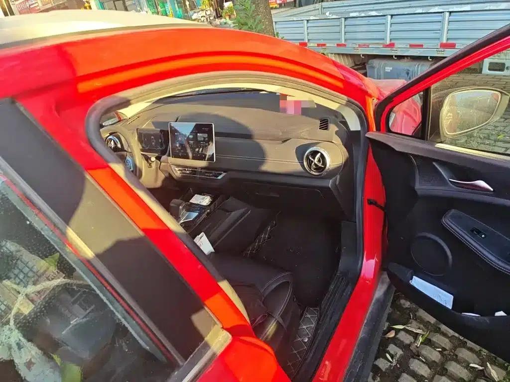 Yuan New Energy 2019 EV535 High-Energy Navigation Edition — миниатюра 22