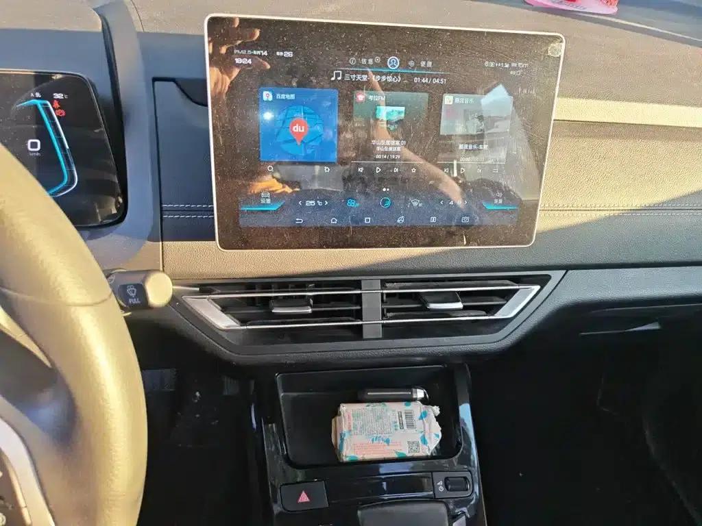 Yuan New Energy 2019 EV535 High-Energy Navigation Edition — миниатюра 10