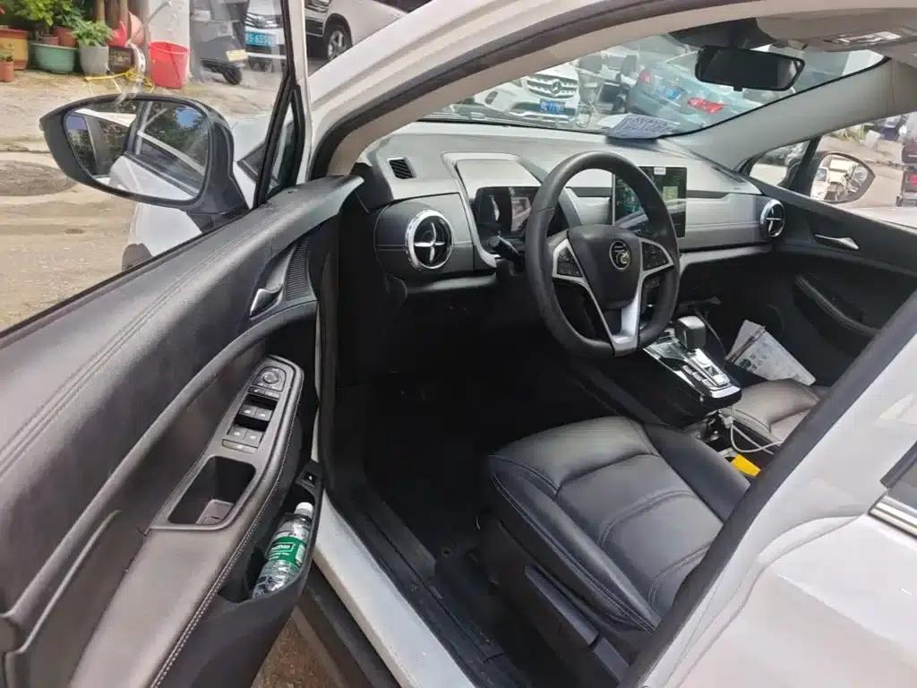 Yuan New Energy 2019 EV535 High-Energy Navigation Edition — миниатюра 16