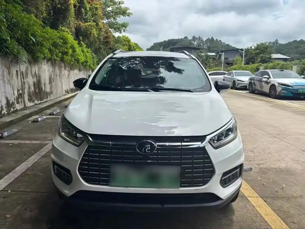 Yuan New Energy 2019 EV535 High-Energy Navigation Edition — миниатюра 3