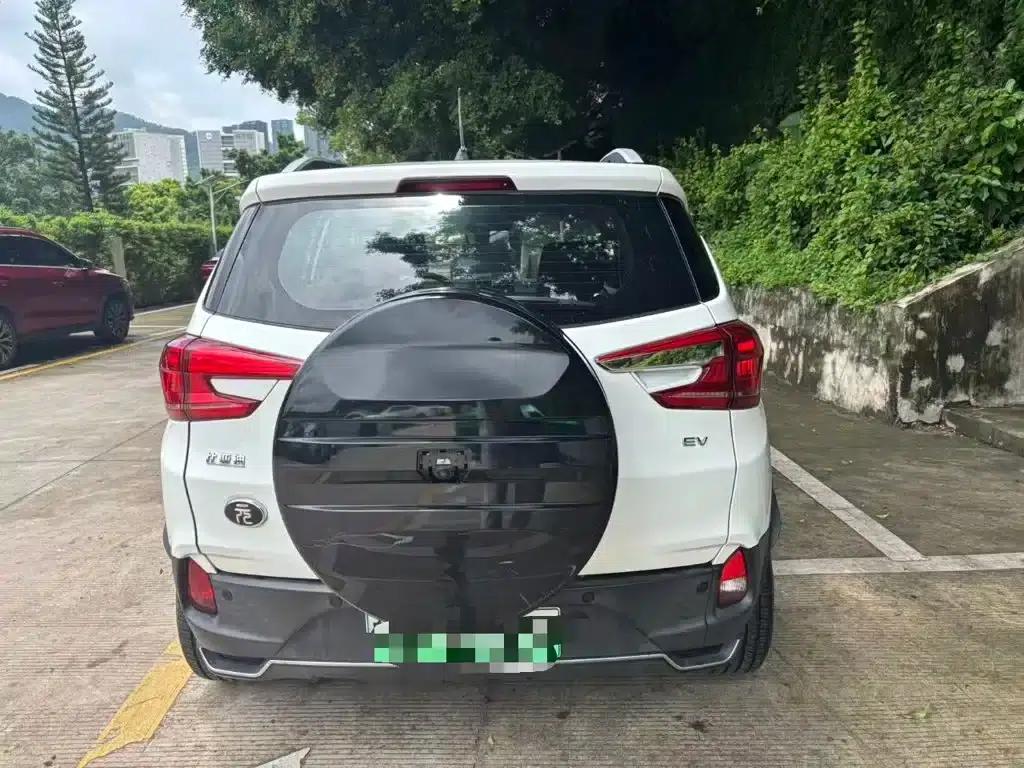 Yuan New Energy 2019 EV535 High-Energy Navigation Edition — миниатюра 6