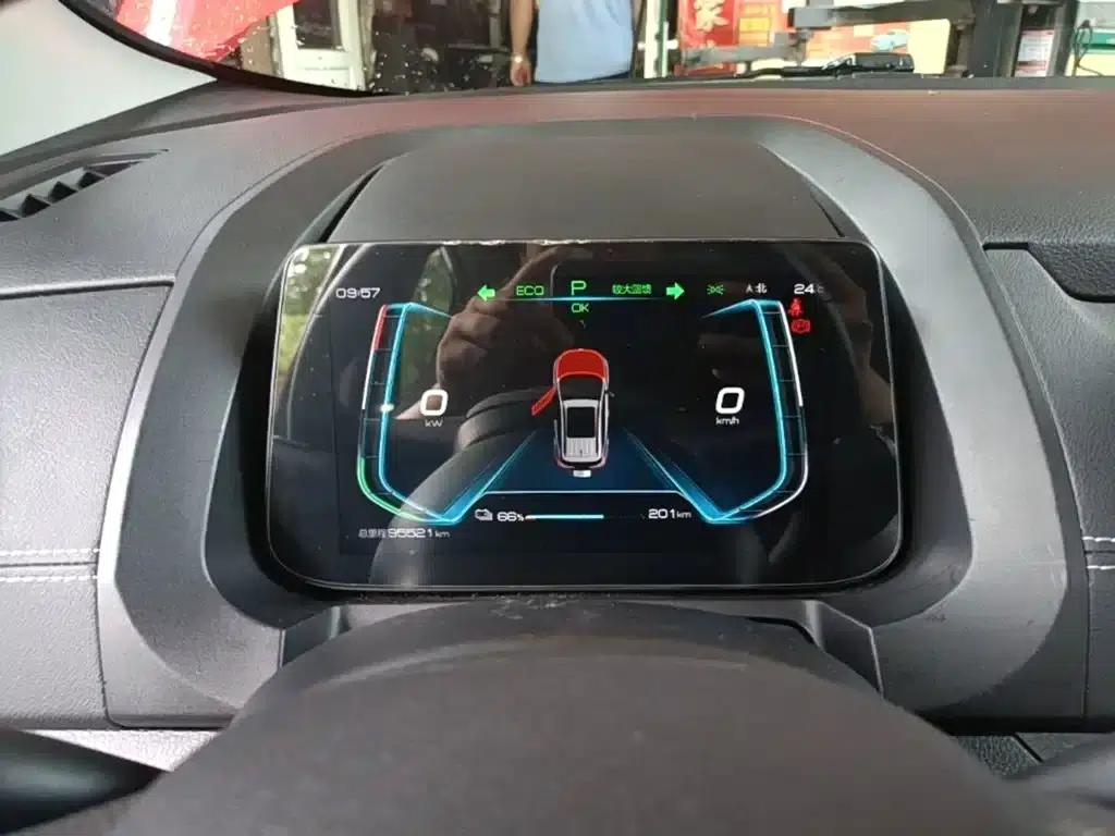 Yuan New Energy 2019 EV360 Intelligent Enjoyment Edition — миниатюра 12