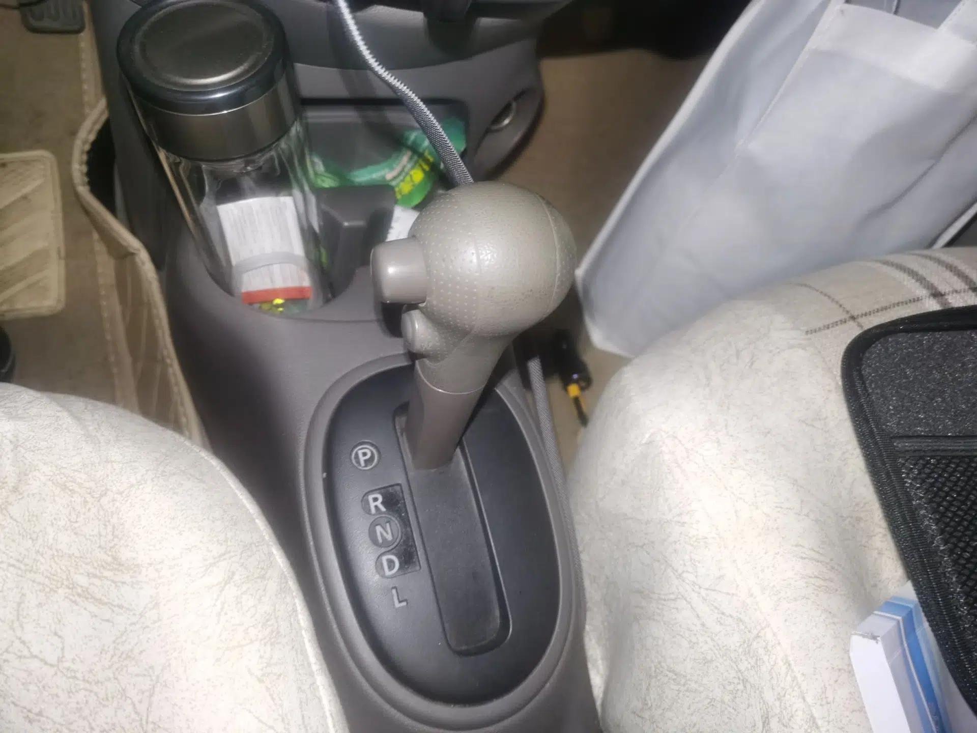 Nissan Sunny 2015 1.5XE CVT Master Edition — миниатюра 11