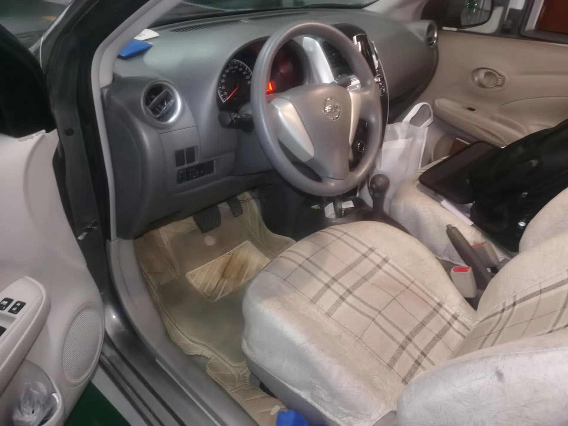 Nissan Sunny 2015 1.5XE CVT Master Edition — миниатюра 13