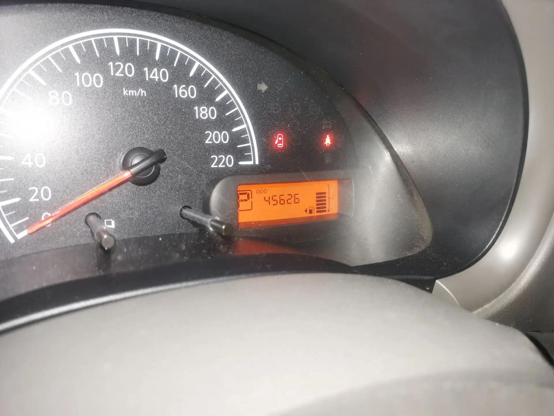 Nissan Sunny 2015 1.5XE CVT Master Edition — миниатюра 9