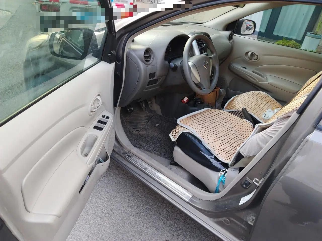 Nissan Sunny 2014 1.5XE Manual Comfort Edition — миниатюра 16