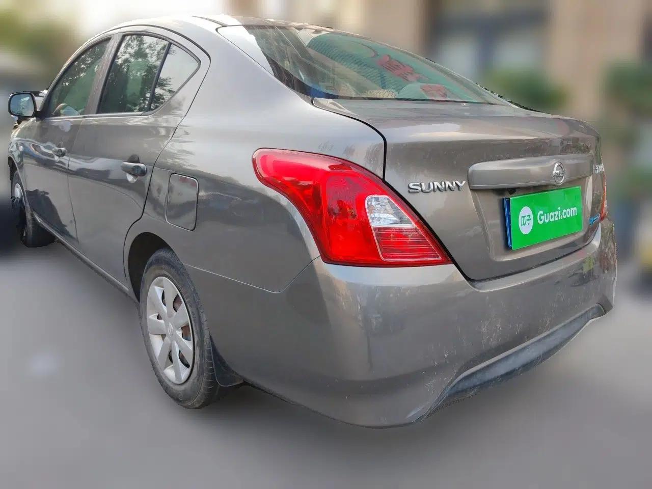 Nissan Sunny 2014 1.5XE Manual Comfort Edition — миниатюра 4
