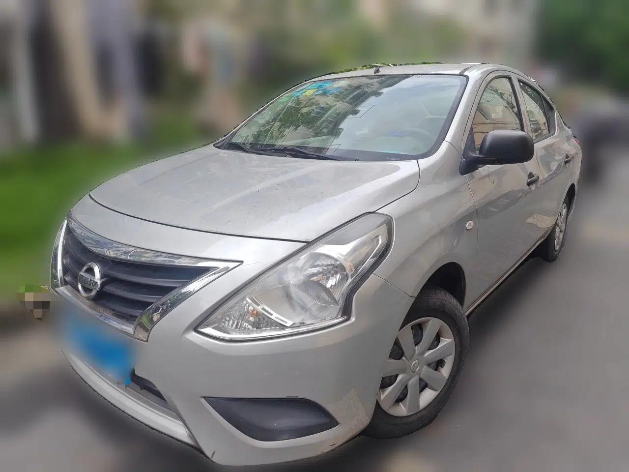 Nissan Sunny 2015 1.5XE CVT Comfort Edition — миниатюра 1