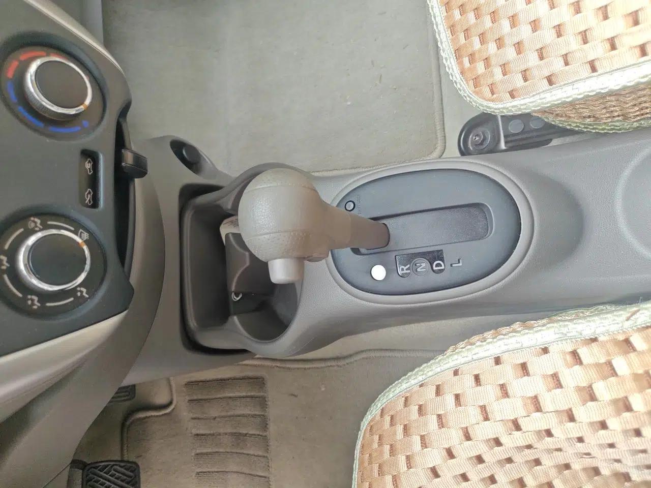 Nissan Sunny 2015 1.5XE CVT Comfort Edition — миниатюра 11