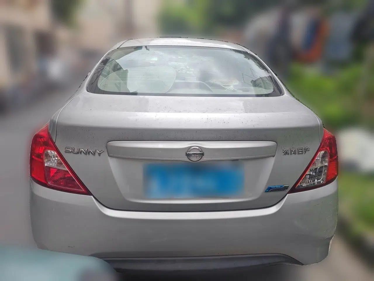 Nissan Sunny 2015 1.5XE CVT Comfort Edition — миниатюра 3