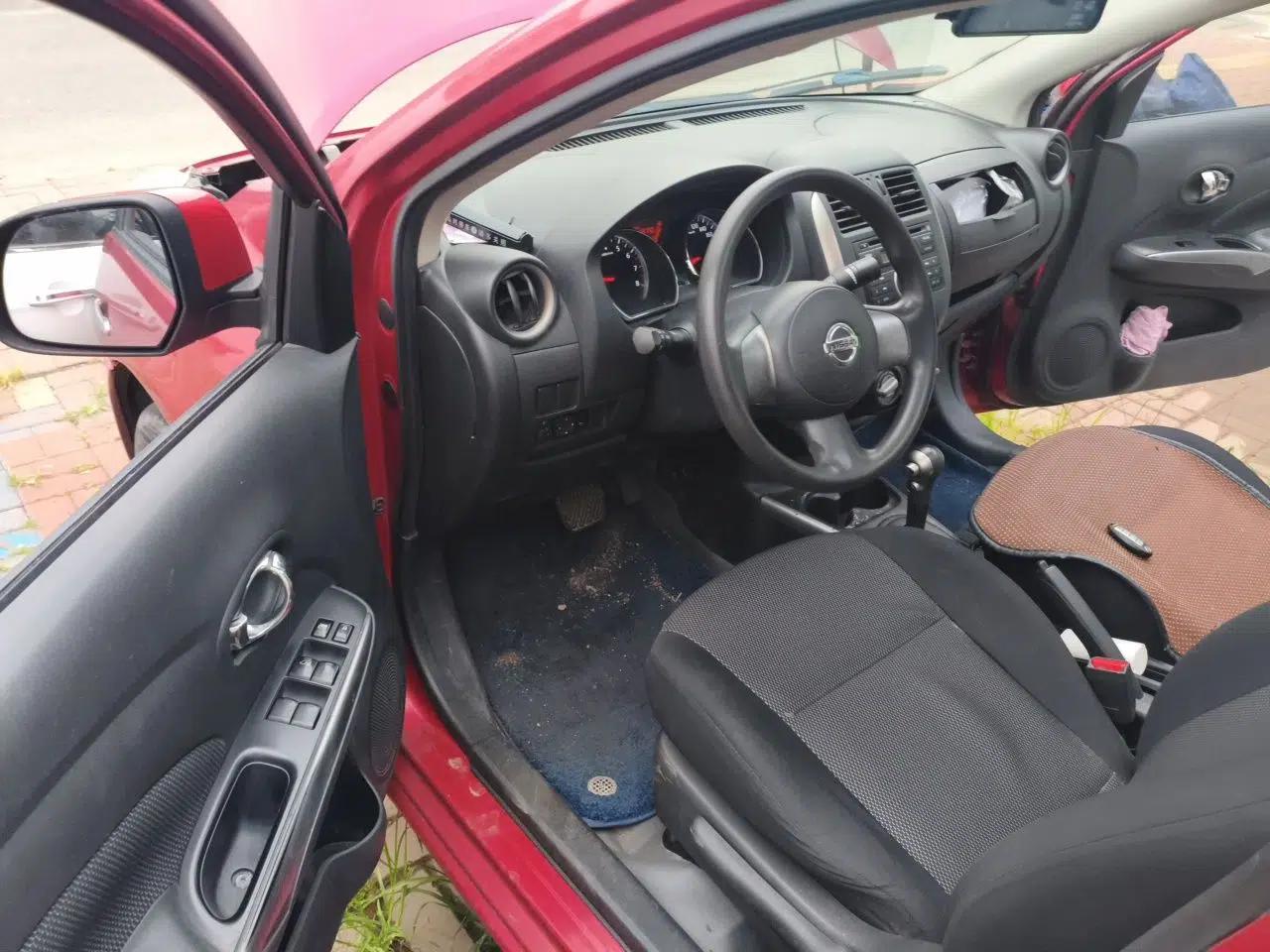 Nissan Sunny 2011 1.5XL CVT Luxury Edition — миниатюра 16
