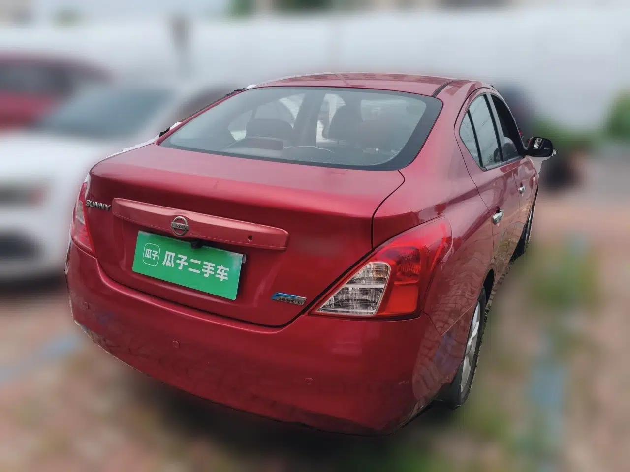 Nissan Sunny 2011 1.5XL CVT Luxury Edition — миниатюра 6