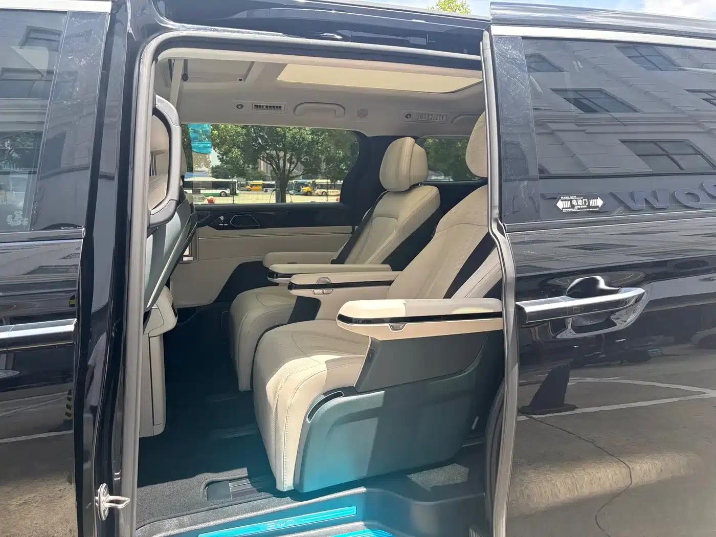 Summer 2026 DM-i 1.5T 218KM Excellent Edition — миниатюра 15