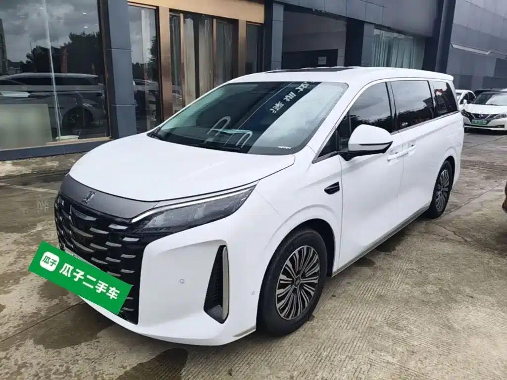 Summer 2025 DM-i 1.5T 180km Excellent Edition — миниатюра 1