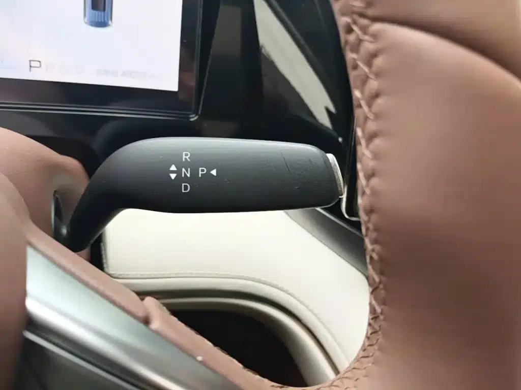 Summer 2025 DM-i 1.5T 180km Excellent Edition — миниатюра 14