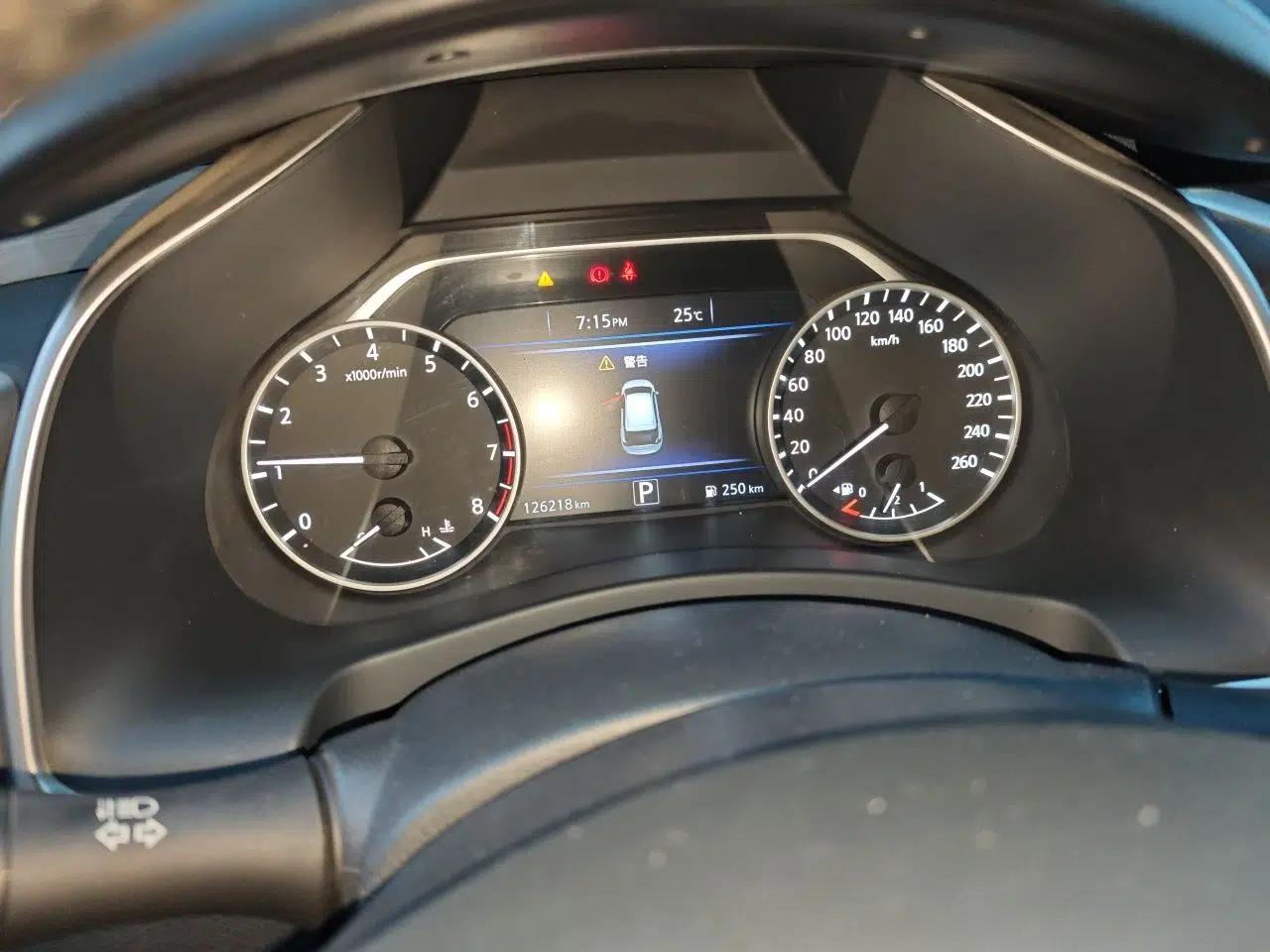 Nissan Murano 2019 2.5L XL Two-Wheel Drive Smart Connect Luxury Edition China VI Standard — миниатюра 11
