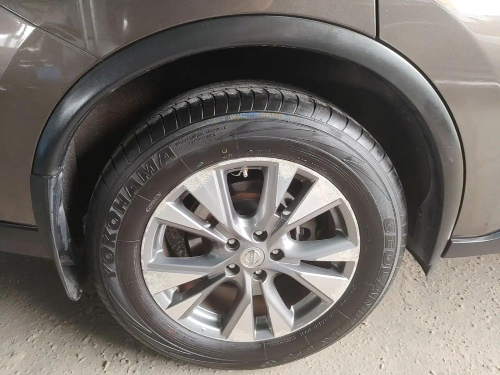Nissan Murano 2015 2.5L XE Two-Wheel-Drive Elite Edition — миниатюра 11