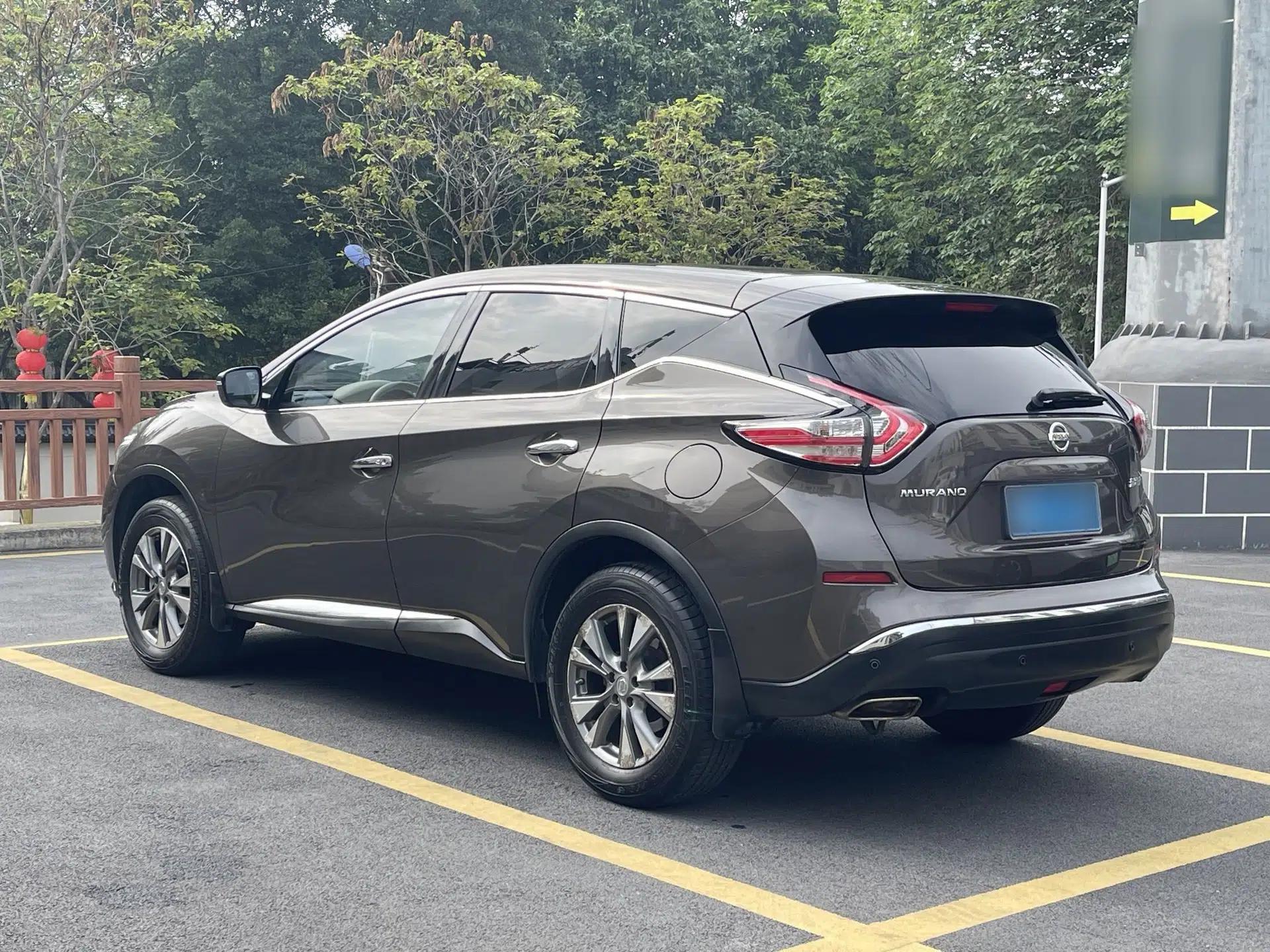 Nissan Murano 2015 2.5L XE Two-Wheel-Drive Elite Edition — миниатюра 18