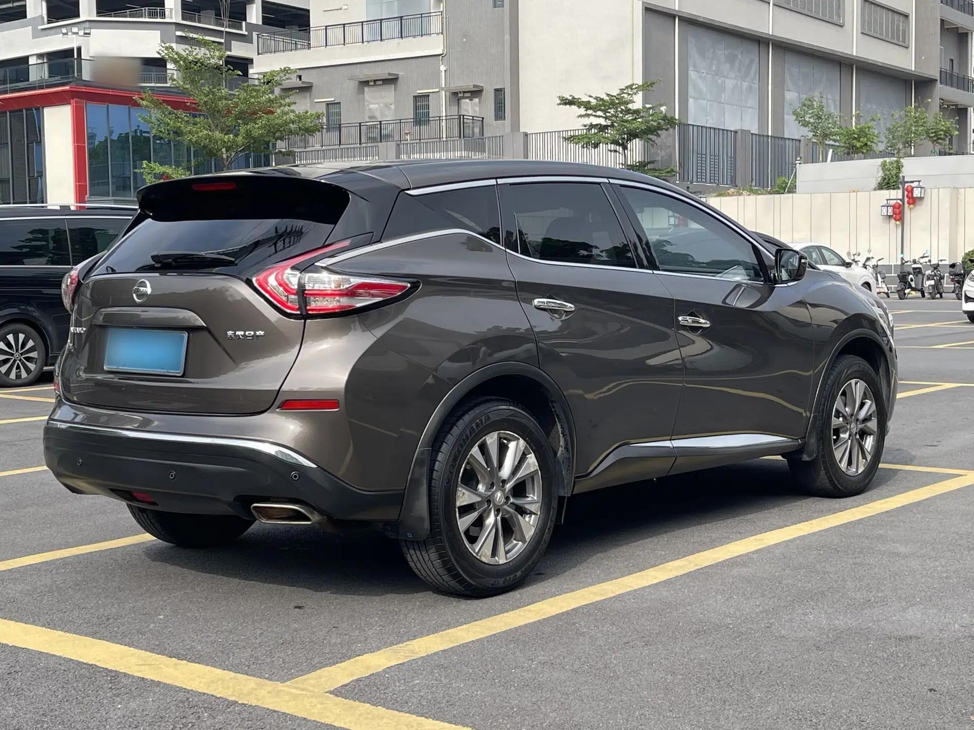 Nissan Murano 2015 2.5L XE Two-Wheel-Drive Elite Edition — миниатюра 20