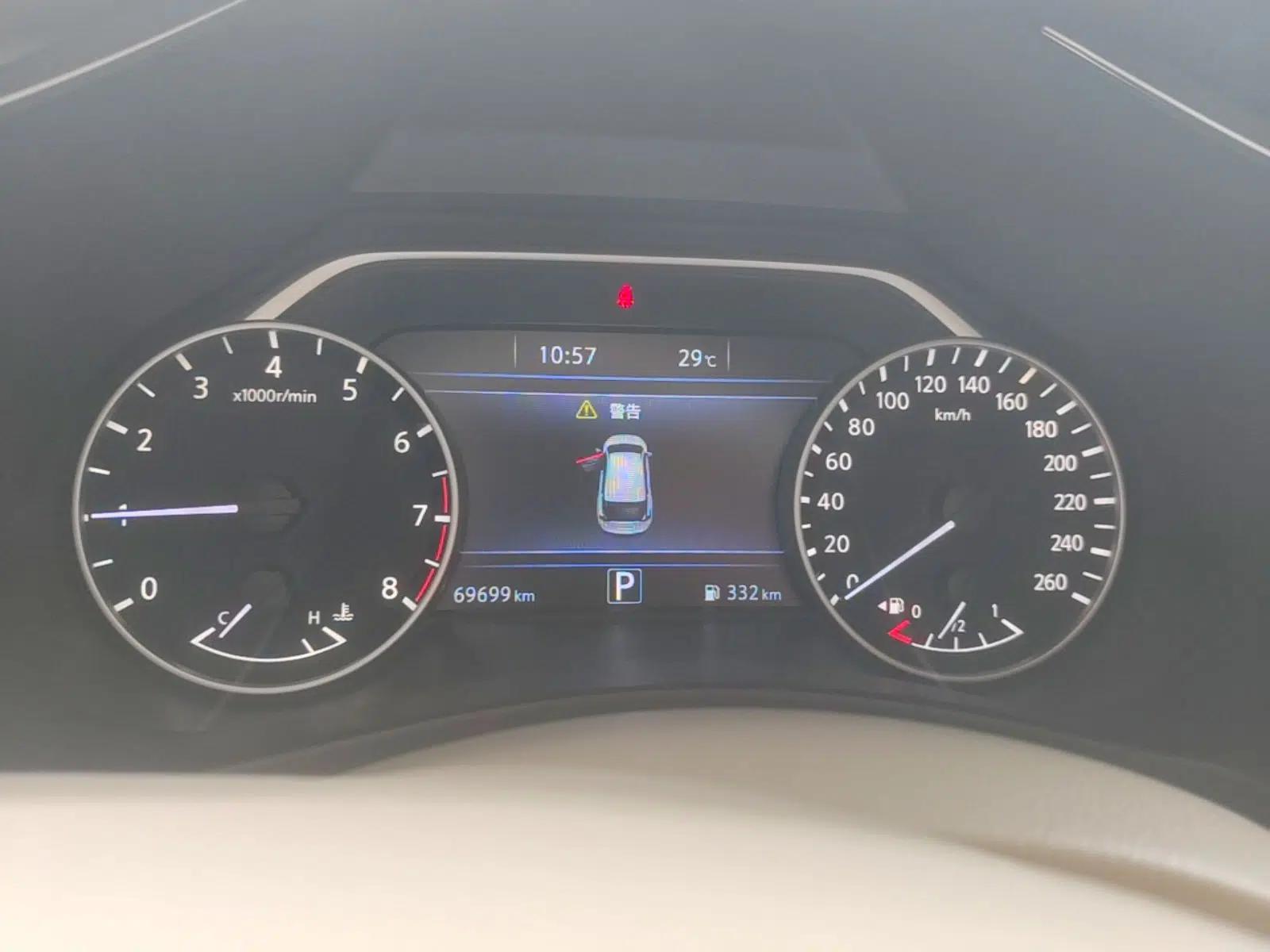 Nissan Murano 2015 2.5L XE Two-Wheel-Drive Elite Edition — миниатюра 23