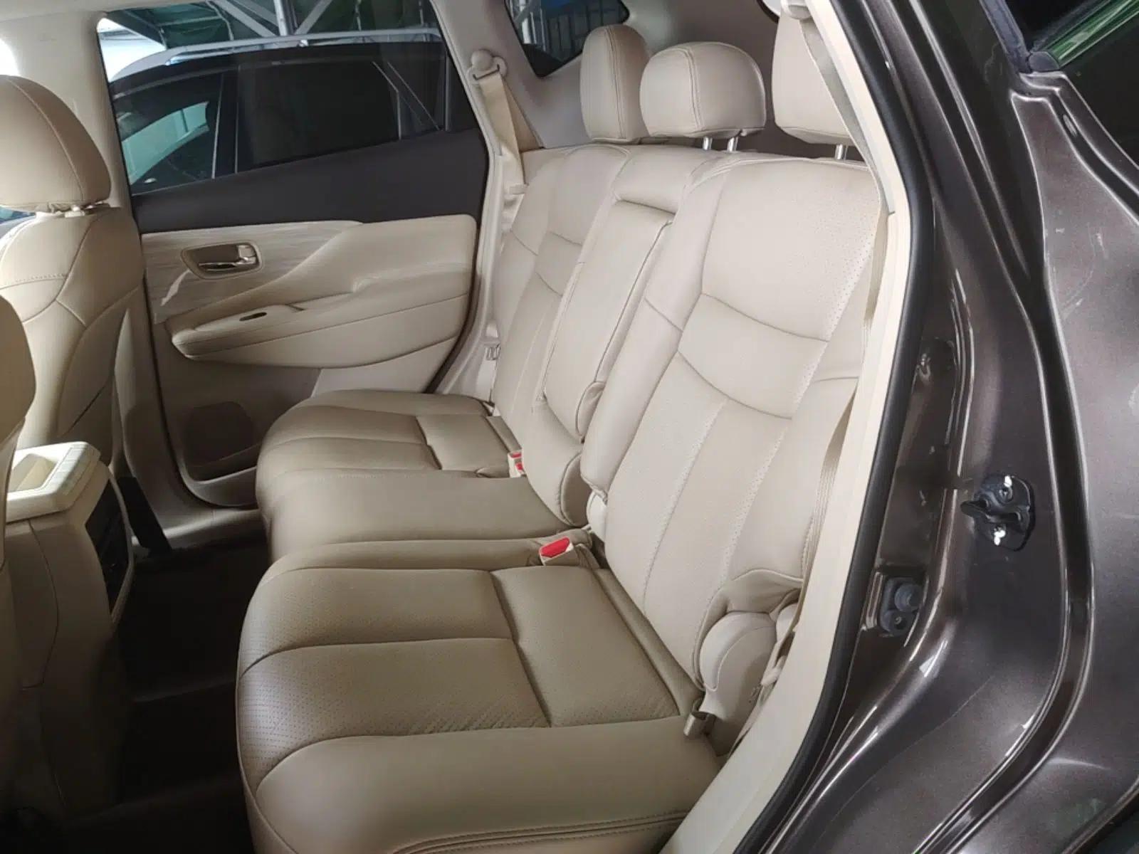 Nissan Murano 2015 2.5L XE Two-Wheel-Drive Elite Edition — миниатюра 29