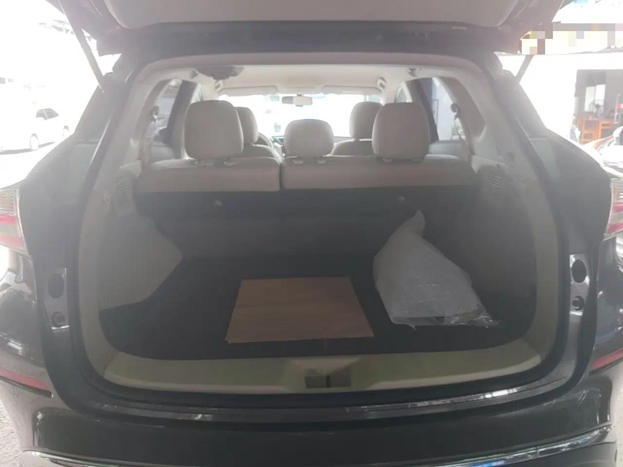 Nissan Murano 2015 2.5L XE Two-Wheel-Drive Elite Edition — миниатюра 31