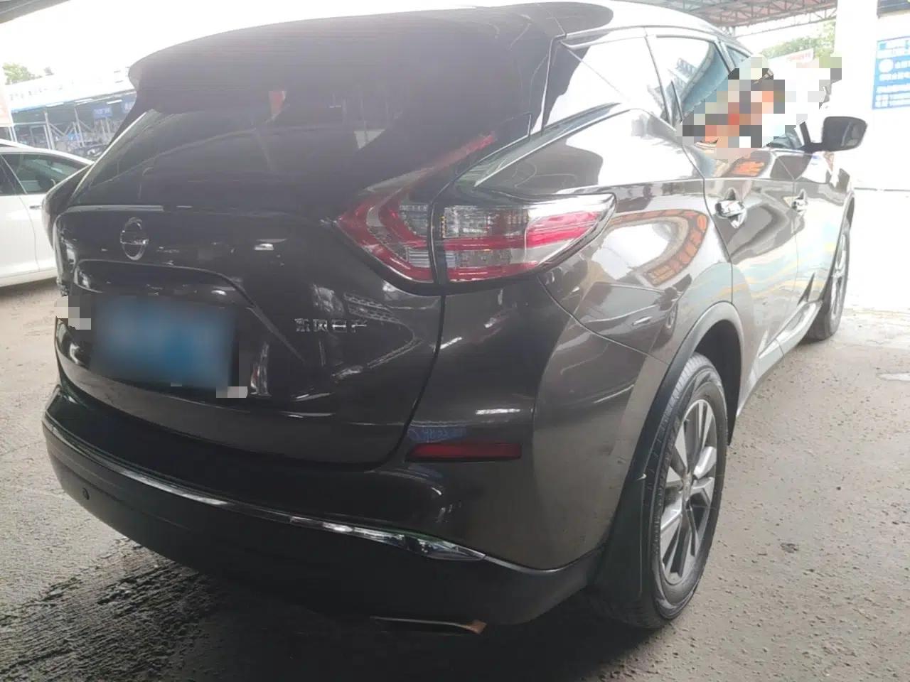 Nissan Murano 2015 2.5L XE Two-Wheel-Drive Elite Edition — миниатюра 6