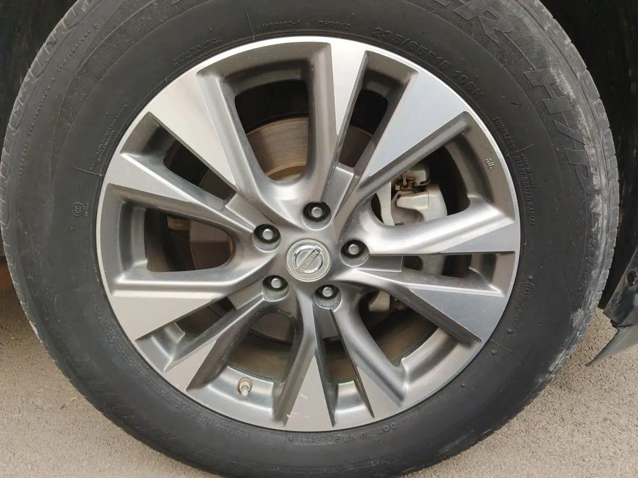 Nissan Murano 2019 2.5L XE Two-Wheel Drive Elite Version China VI Standard — миниатюра 8