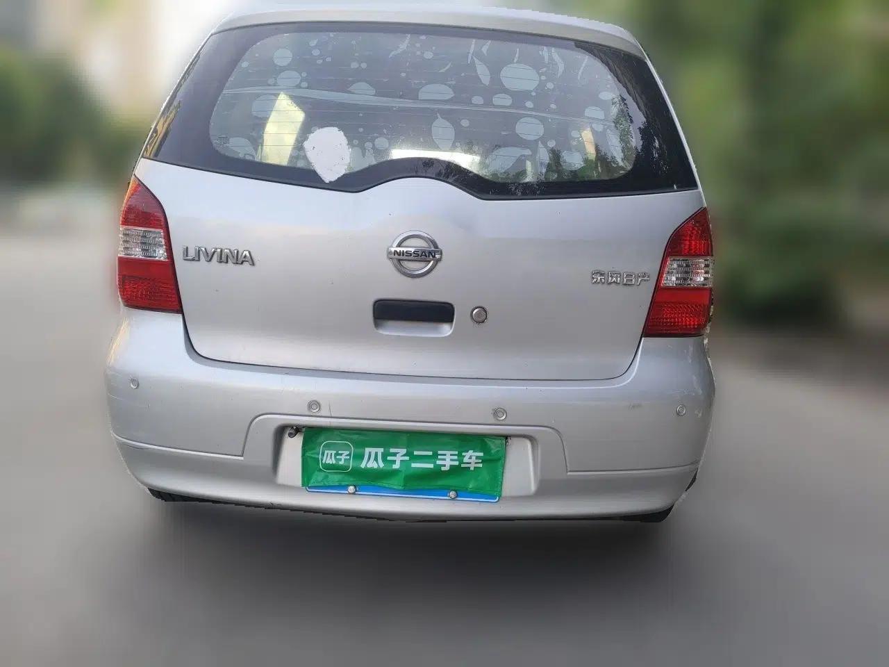 Nissan Livina 2010 Jingyue Edition 1.6L Manual All-Around Model — миниатюра 5