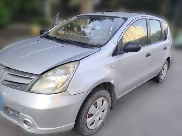 Nissan Livina 2010 Jingyue Edition 1.6L Manual All-Around Model