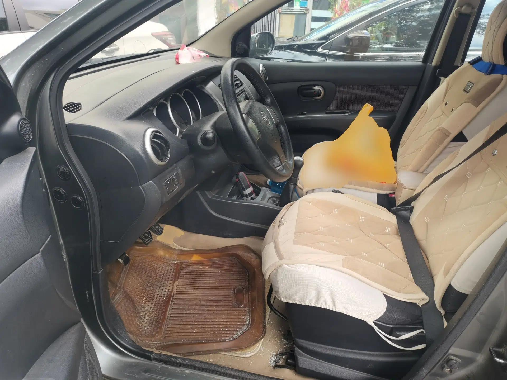 Nissan Livina 2008 Jingrui 1.6L Manual Smart Edition — миниатюра 16