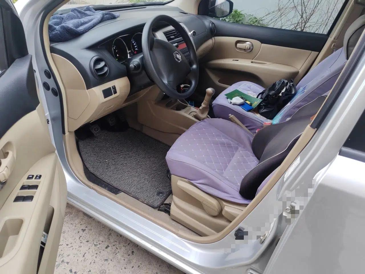 Nissan Livina 2015 1.6XE Manual Comfort Edition — миниатюра 16