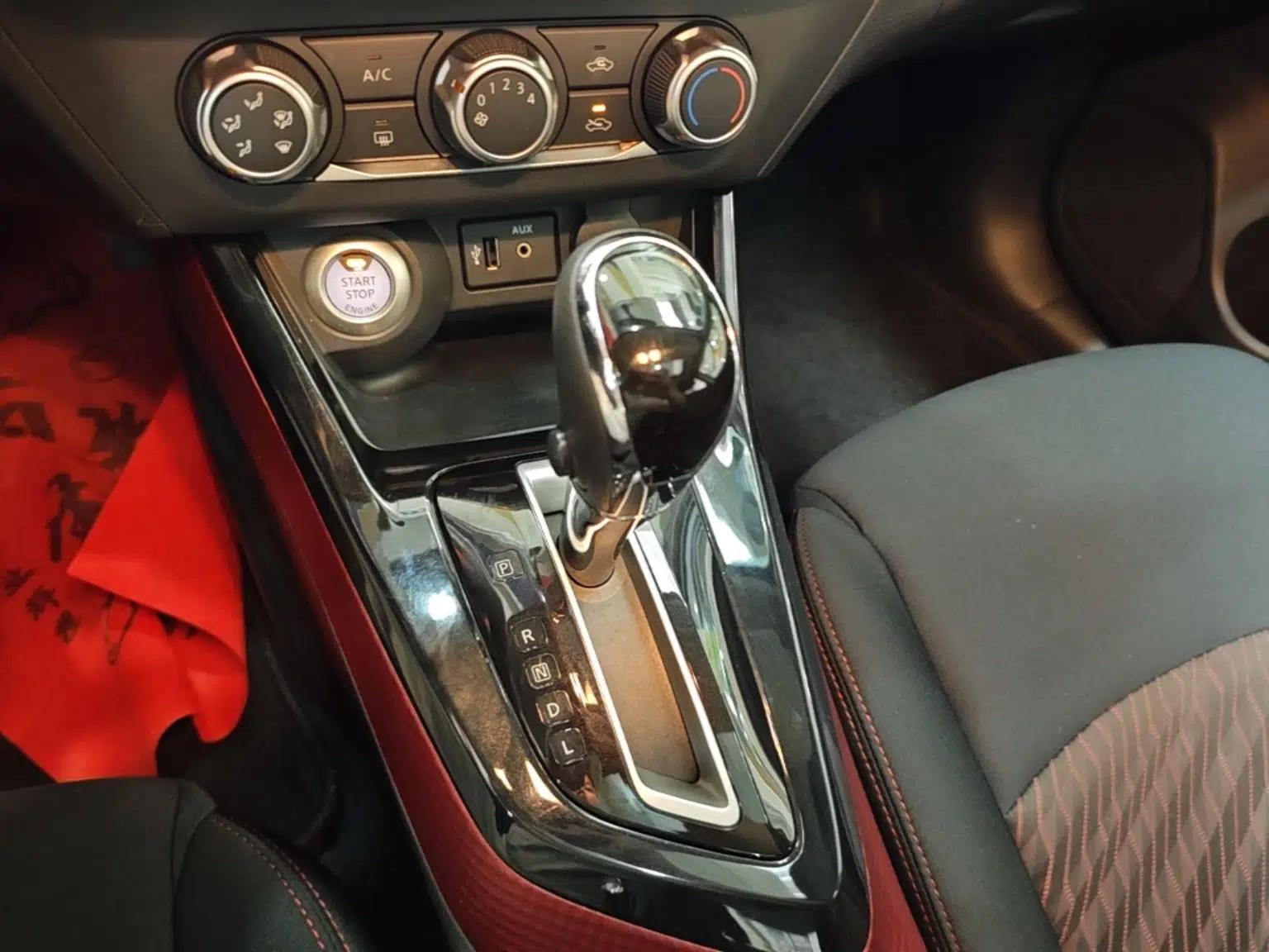 Nissan Lannia 2016 1.6L CVT Smart Cool Edition — миниатюра 16