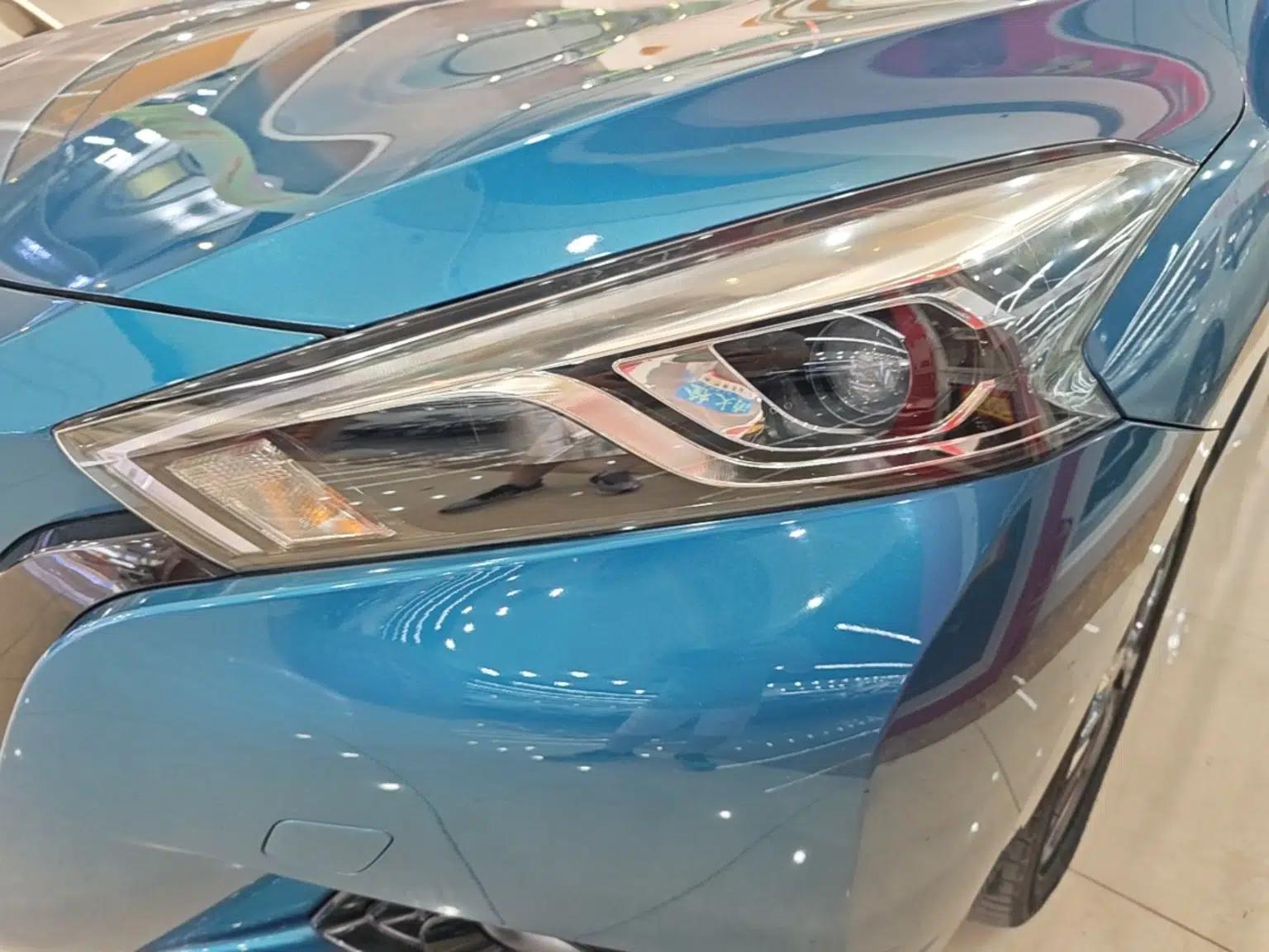 Nissan Lannia 2016 1.6L CVT Smart Cool Edition — миниатюра 8