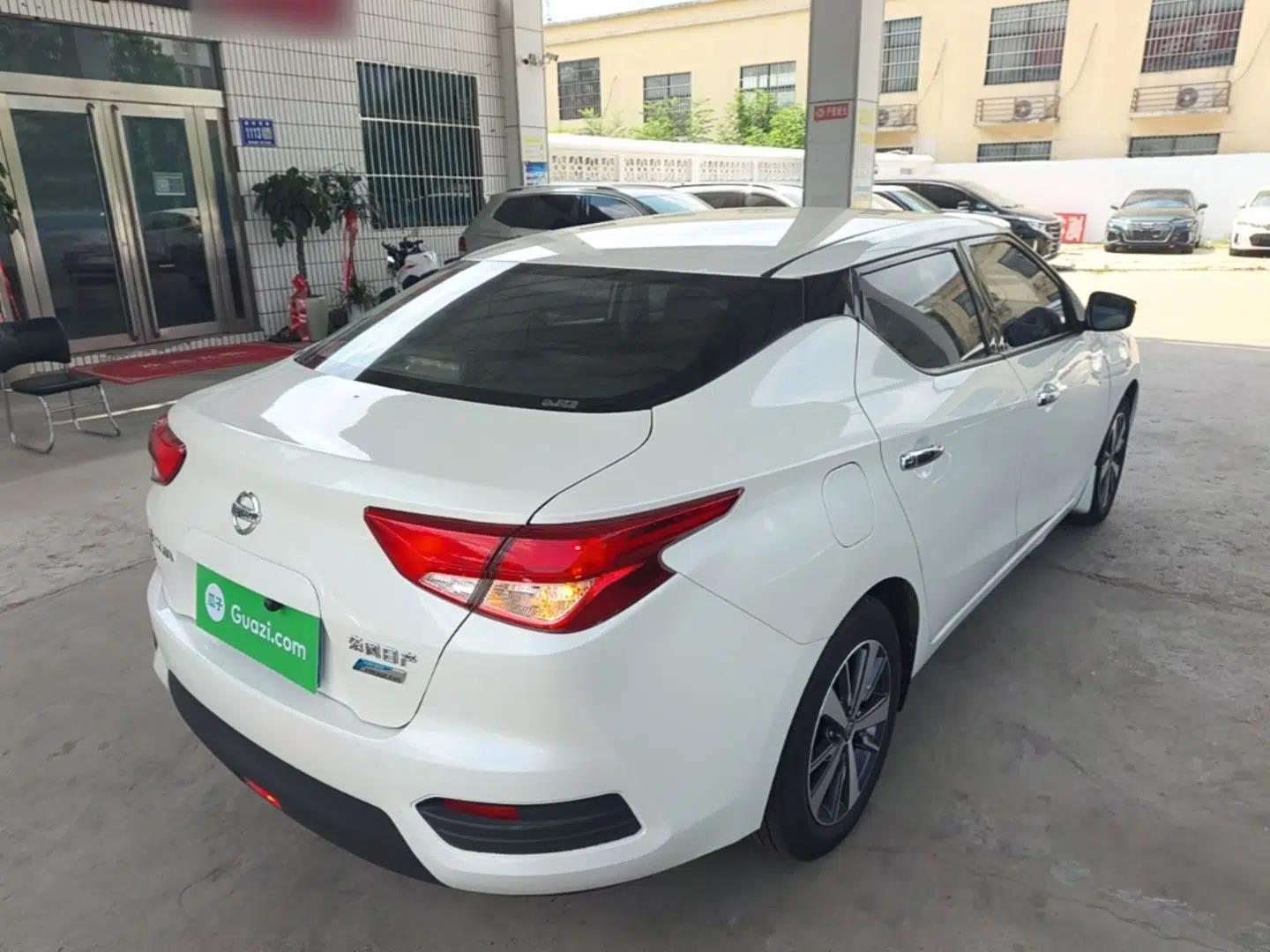 Nissan Lannia 2021 1.6L CVT Cool Edition — миниатюра 6