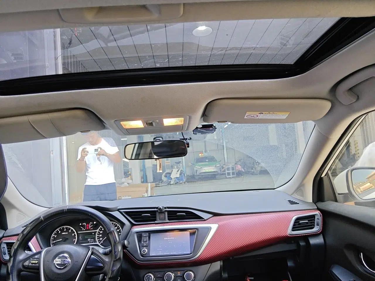 Nissan Lannia 2016 1.6L Manual Cool Edition — миниатюра 18