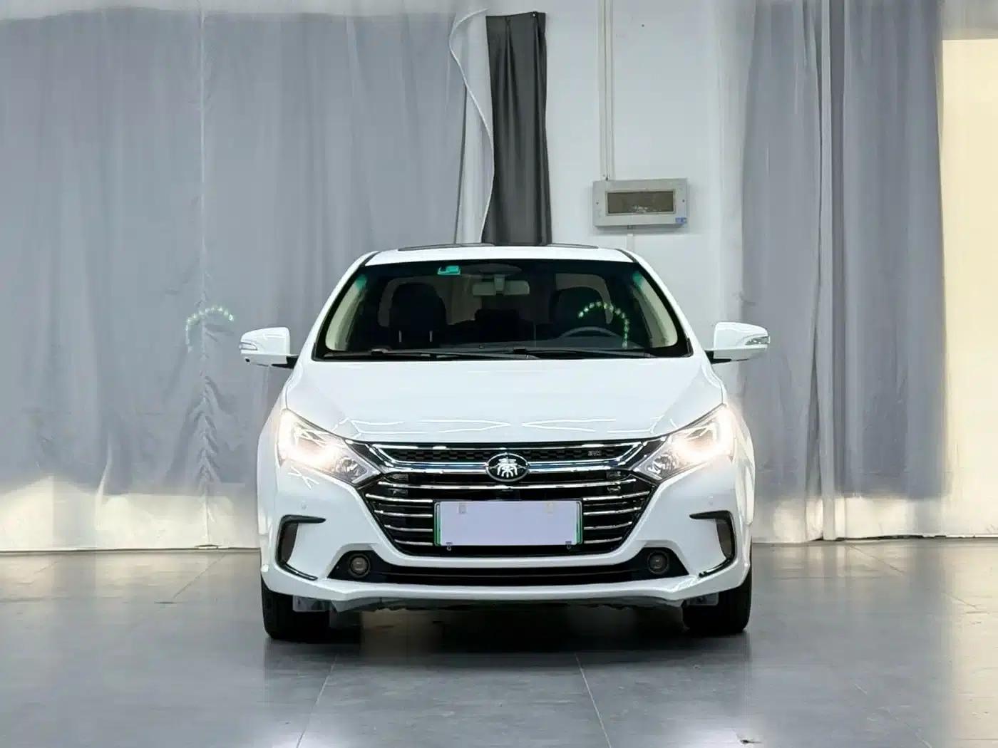 Qin New Energy 2017 1.5T Premium Edition — миниатюра 4