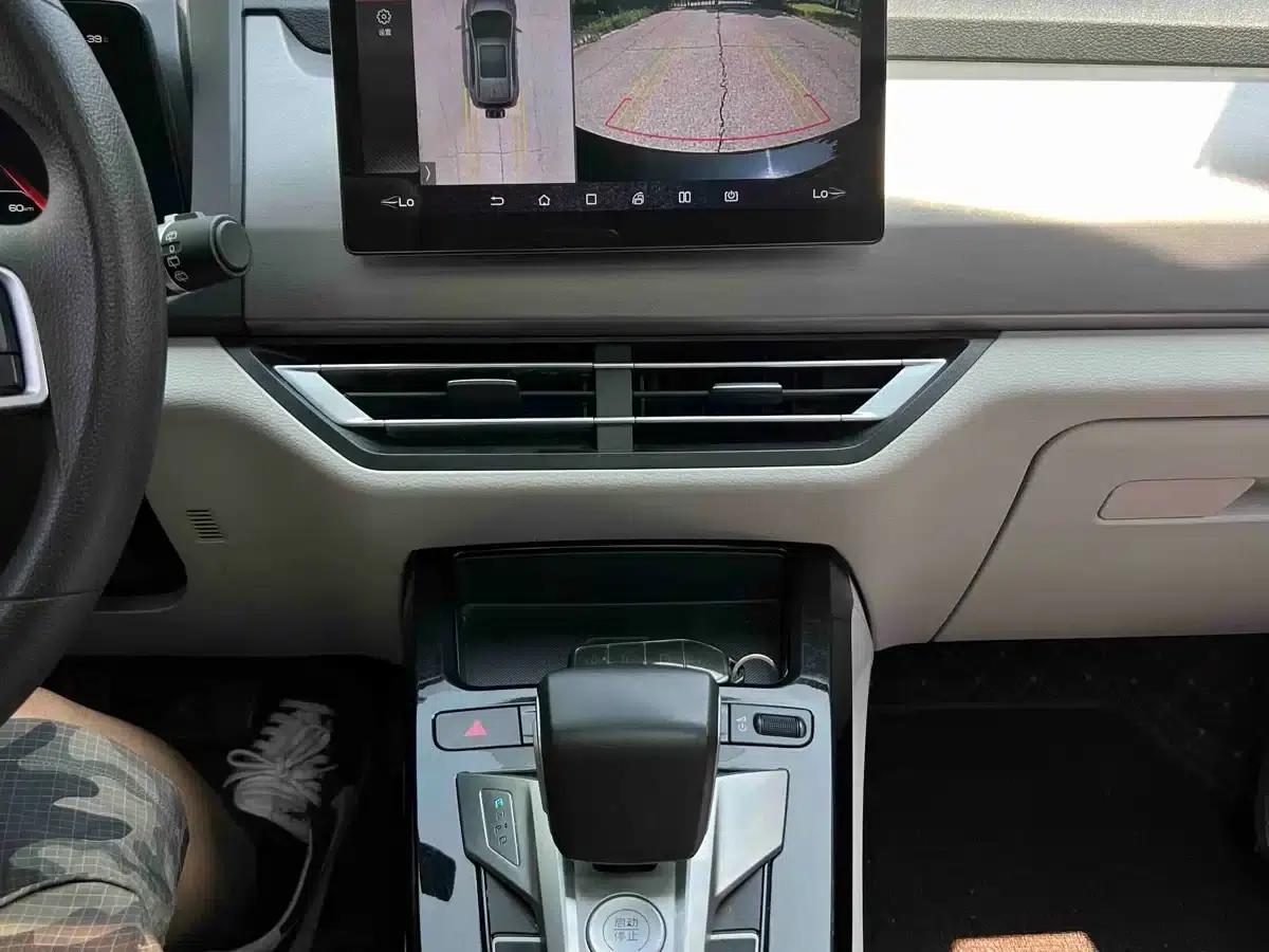 Yuan Pro 2021 401KM Premium — миниатюра 12